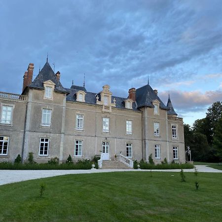 Chateau De St-Fulgent, Gite La Tour Saint-Fulgent Kültér fotó