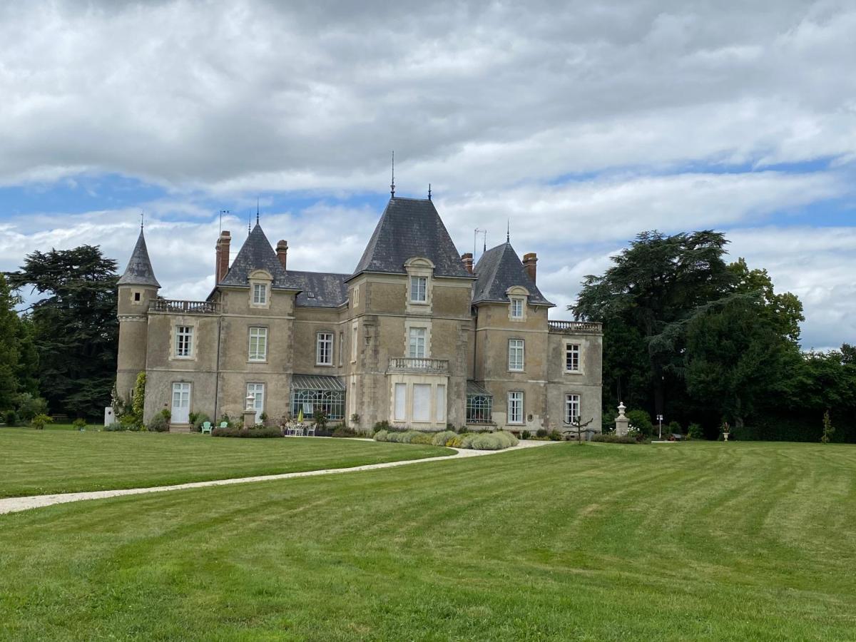 Chateau De St-Fulgent, Gite La Tour Saint-Fulgent Kültér fotó