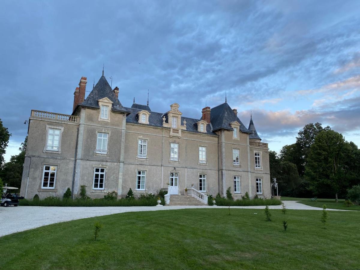 Chateau De St-Fulgent, Gite La Tour Saint-Fulgent Kültér fotó